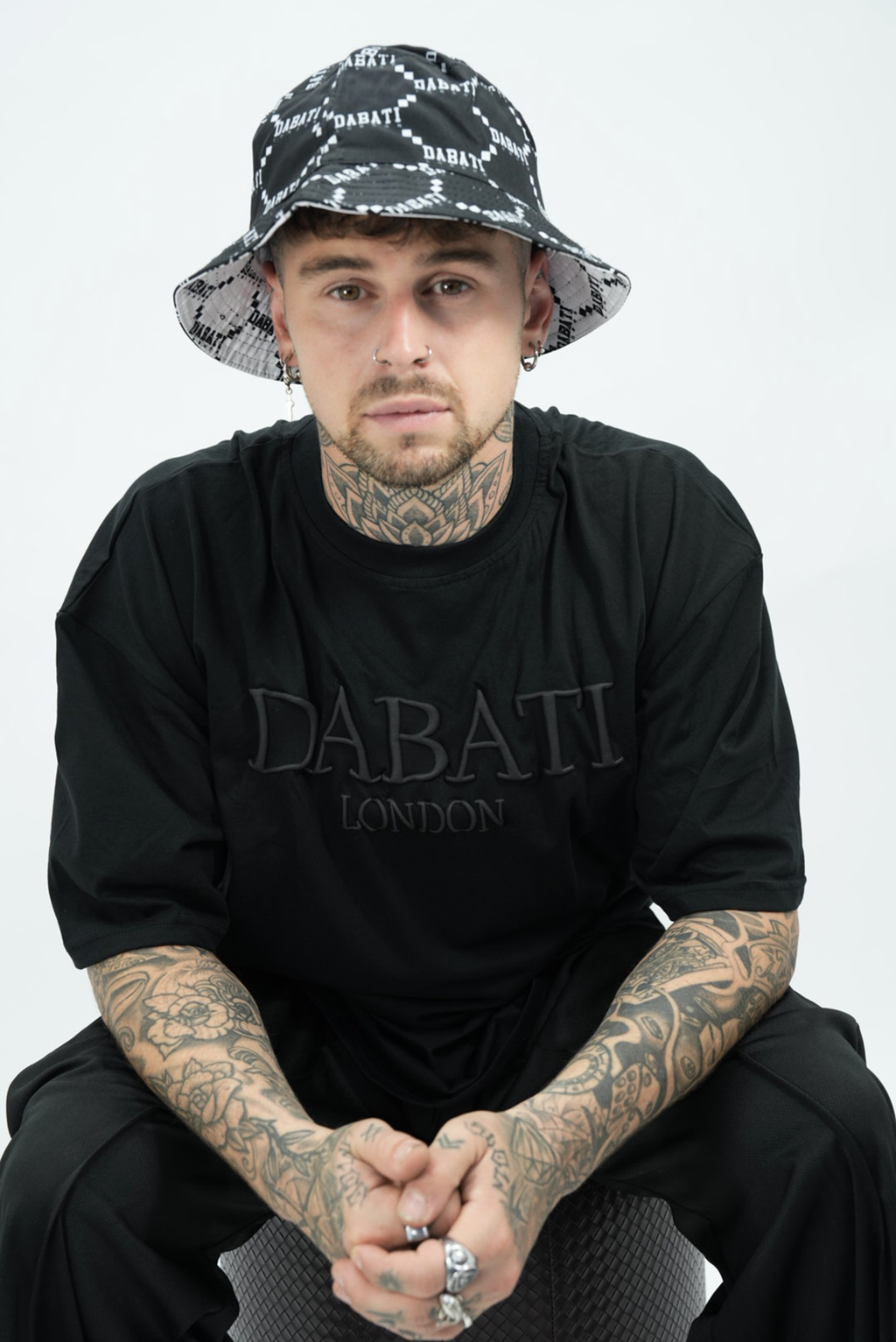 Reversible bucket hat black and white